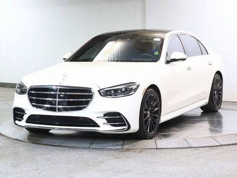 Used 2023 Mercedes-Benz S 580 4MATIC Sedan w/ AMG Line image 16