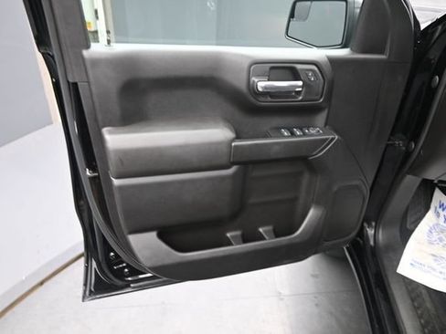 Used 2023 Chevrolet Silverado 1500 Custom AWD/4WD image 18