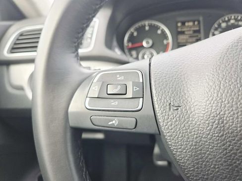 Used 2014 Volkswagen Passat TDI SE image 17