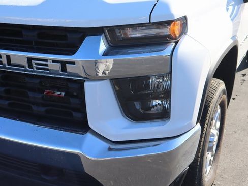 Used 2023 Chevrolet Silverado 2500 LT image 11