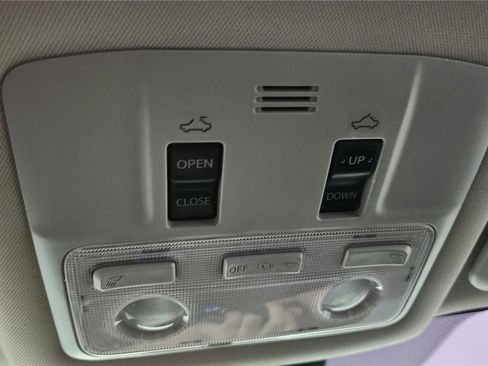 Used 2017 Toyota Corolla XLE FWD image 26
