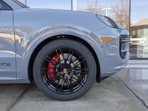 New 2026 Porsche Cayenne GTS image 11