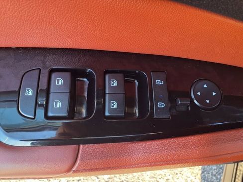 Used 2024 Kia Sportage SX image 12