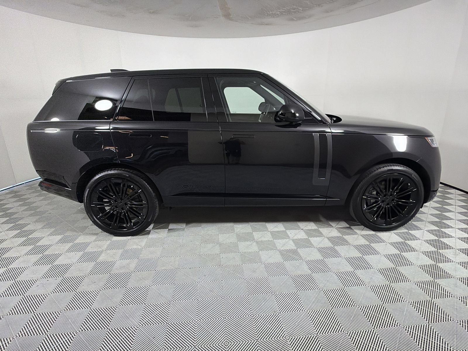 New 2026 Land Rover Range Rover SE AWD/4WD image 6