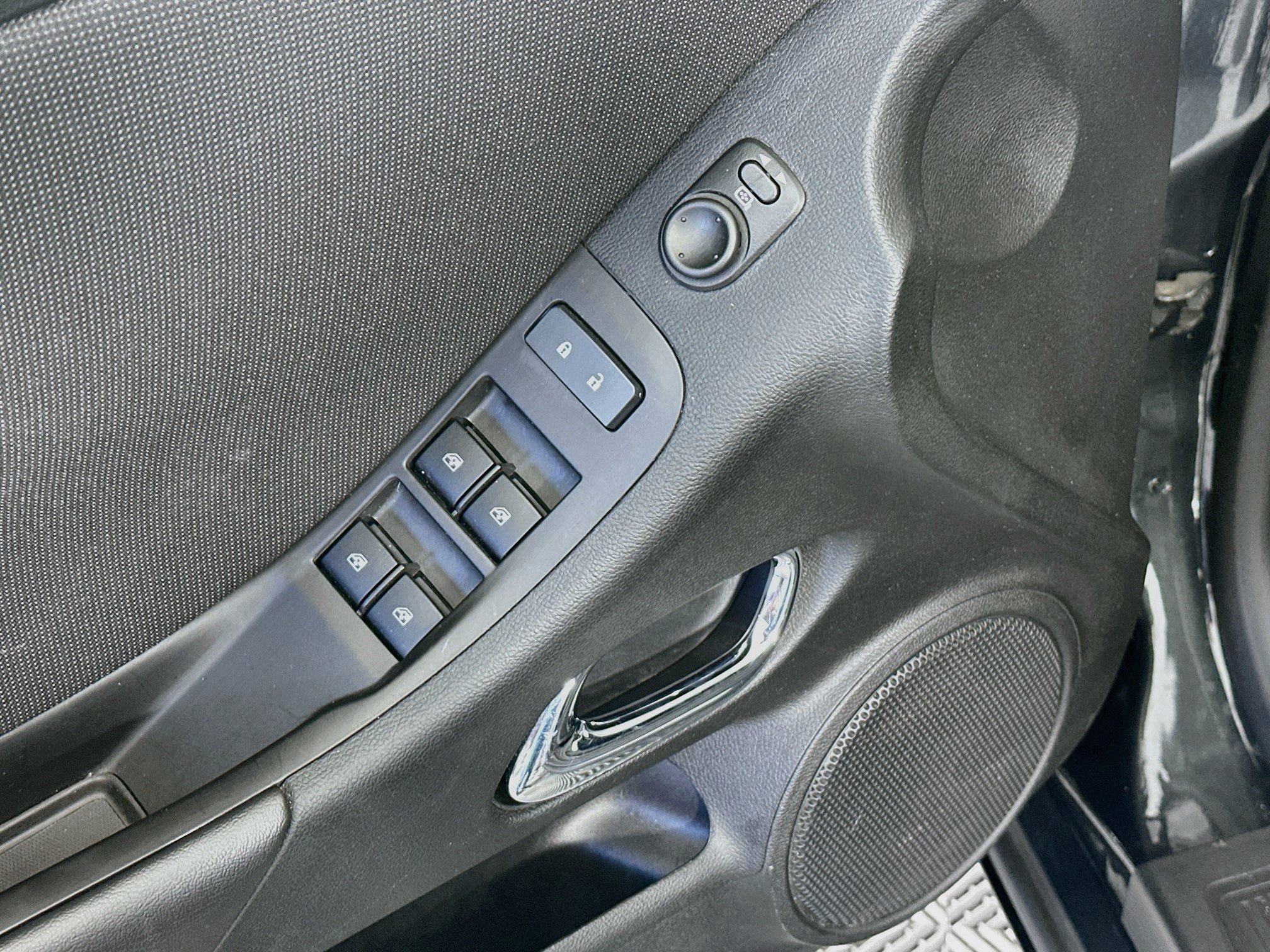 Used 2012 Chevrolet Camaro LT RWD image 15