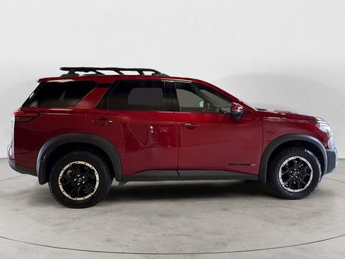 Used 2024 Nissan Pathfinder Rock Creek AWD/4WD image 7