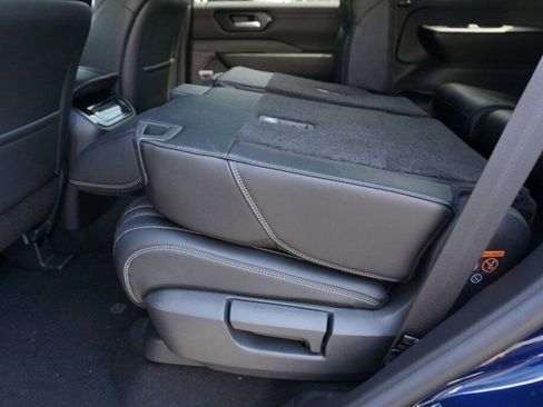 New 2025 Nissan Armada PRO-4X image 32