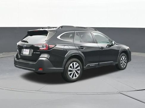 Used 2023 Subaru Outback Premium AWD/4WD image 13