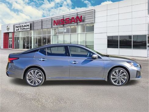 Certified 2023 Nissan Altima 2.5 SL image 3