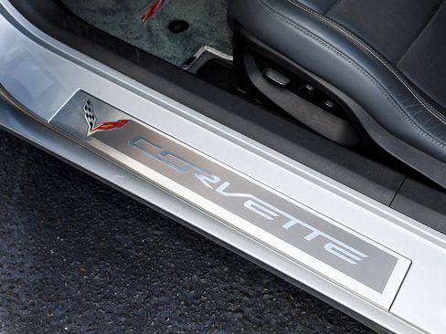 Used 2015 Chevrolet Corvette Z06 w/ 2LZ Preferred Equipment Group image 27