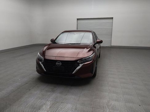 Used 2025 Nissan Sentra SV FWD image 15