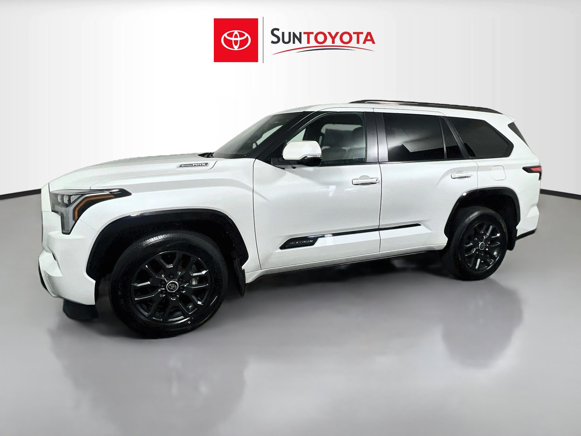 Used 2024 Toyota Sequoia Platinum AWD/4WD image 9