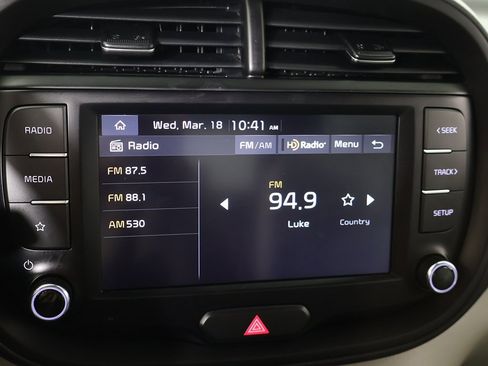 Used 2023 Kia Soul LX w/ LX Technology Package image 41