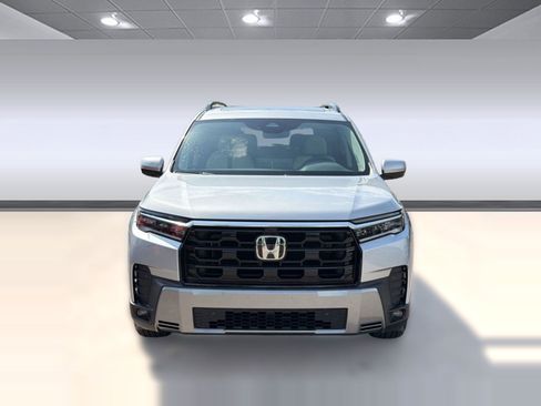 New 2026 Honda Pilot Touring image 6