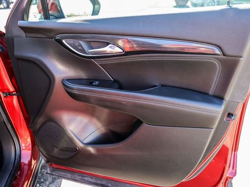 Used 2023 Buick Envision Preferred image 16