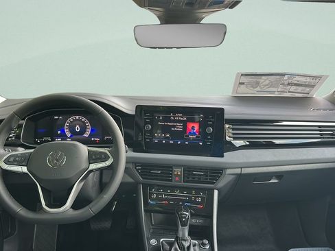 New 2026 Volkswagen Jetta SE FWD image 11
