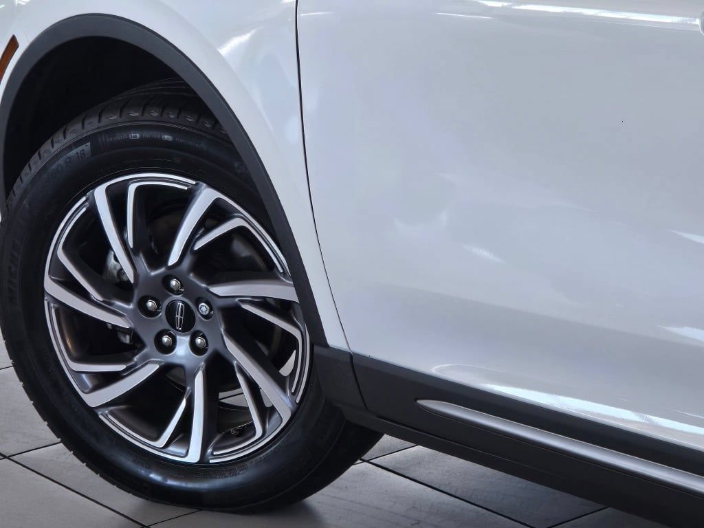 Used 2023 Lincoln Corsair AWD image 17