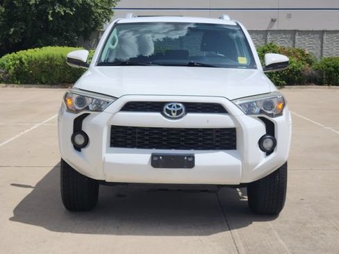 Used 2015 Toyota 4Runner SR5 RWD image 2
