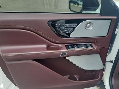 Used 2023 Lincoln Aviator Black Label w/ Dynamic Handling Package AWD/4WD image 15