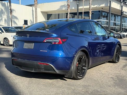 Used 2023 Tesla Model Y Performance AWD/4WD image 8