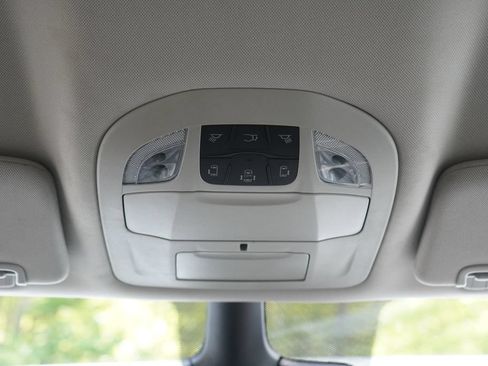 Used 2024 Chrysler Pacifica Touring-L FWD image 26