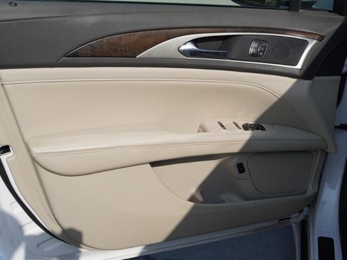 Used 2017 Lincoln MKZ Reserve w/ Technology Package FWD image 16