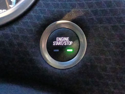 Certified 2025 Chevrolet Malibu LT image 17