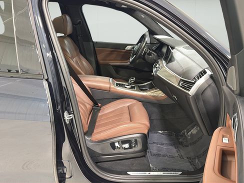 Used 2022 BMW X7 M50i w/ Dynamic Handling Package AWD/4WD image 23