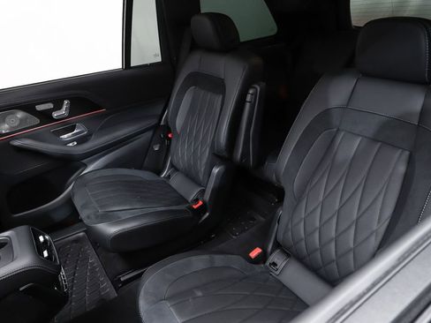 Certified 2025 Mercedes-Benz GLS 63 AMG 4MATIC image 11