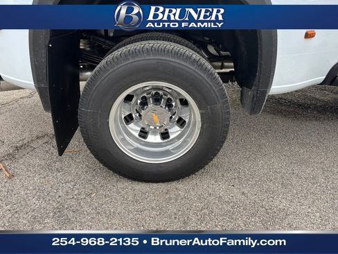 New 2026 Chevrolet Silverado 3500 High Country w/ Technology Package AWD/4WD image 9