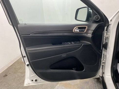 Used 2015 Jeep Grand Cherokee Limited image 20