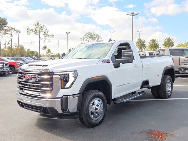 New 2026 GMC Sierra 3500 SLE AWD/4WD image 3
