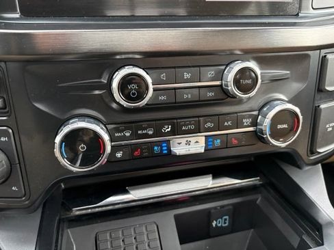 Certified 2024 Ford F250 Lariat w/ Lariat Ultimate Package AWD/4WD image 31