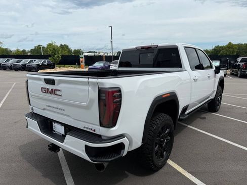 Used 2026 GMC Sierra 2500 AT4 w/ AT4 Premium Plus Package AWD/4WD image 8