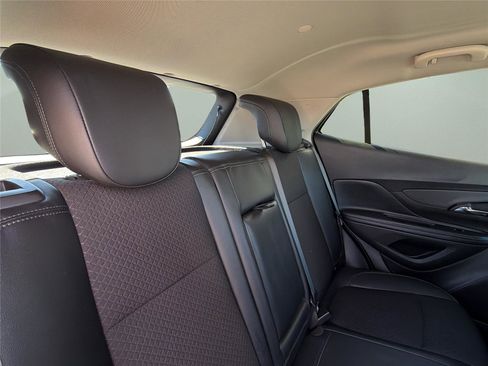 Used 2019 Buick Encore Preferred AWD/4WD image 23