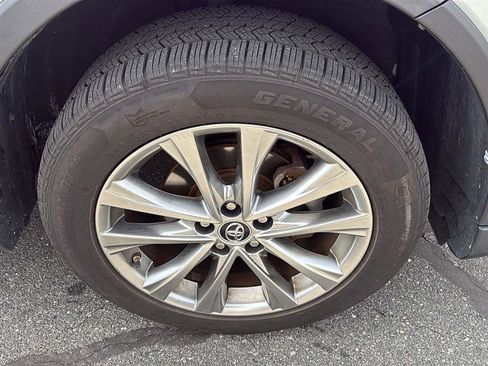 Used 2017 Toyota RAV4 Limited w/ All Weather Liner Package image 9