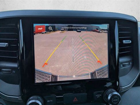 New 2026 RAM 2500 Tradesman w/ Chrome Appearance Group AWD/4WD image 18