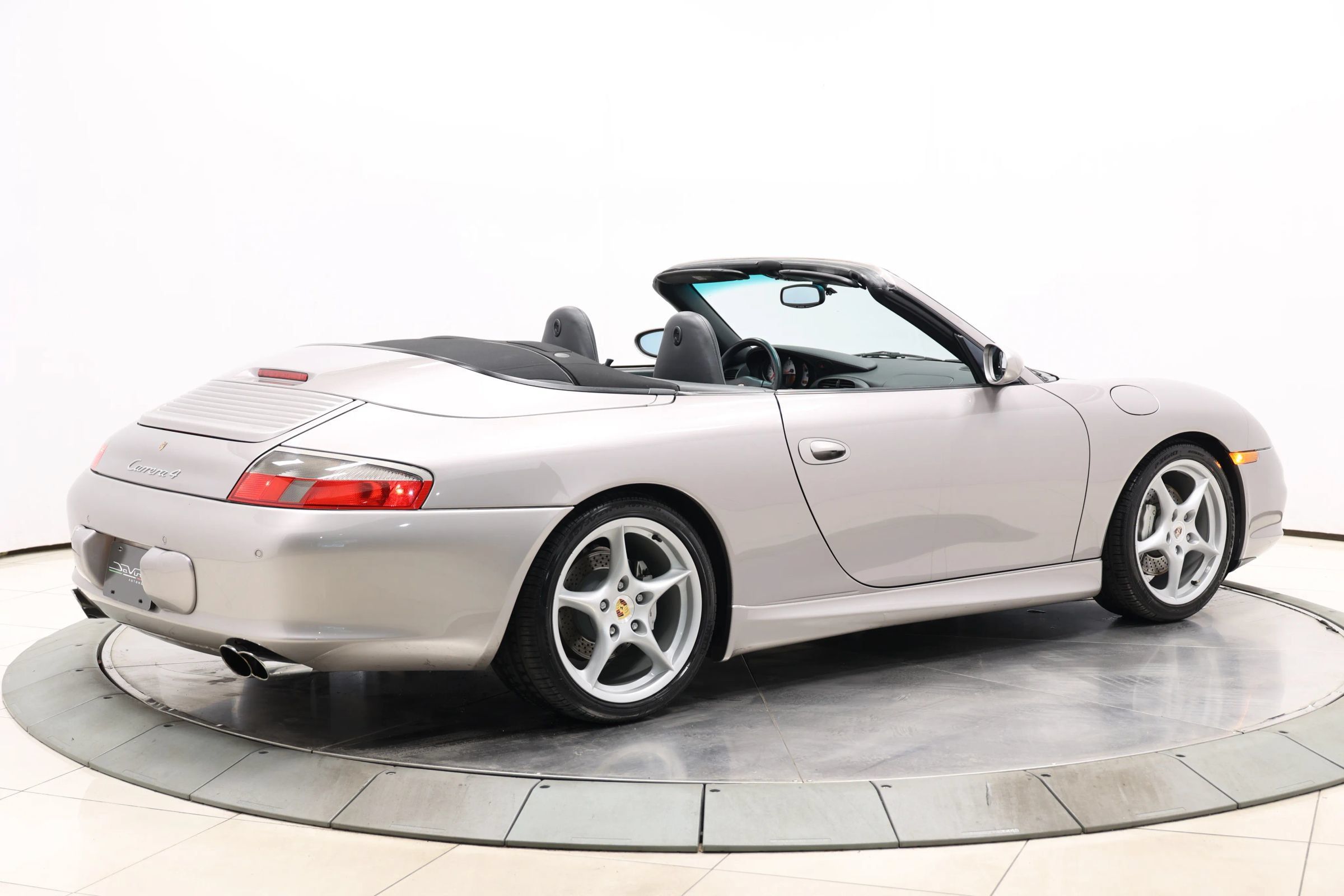Used 2003 Porsche 911 Cabriolet image 4