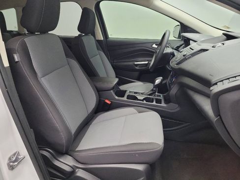 Used 2018 Ford Escape SE image 21