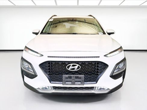Used 2019 Hyundai Kona SEL w/ SEL Tech Package 02 FWD image 2