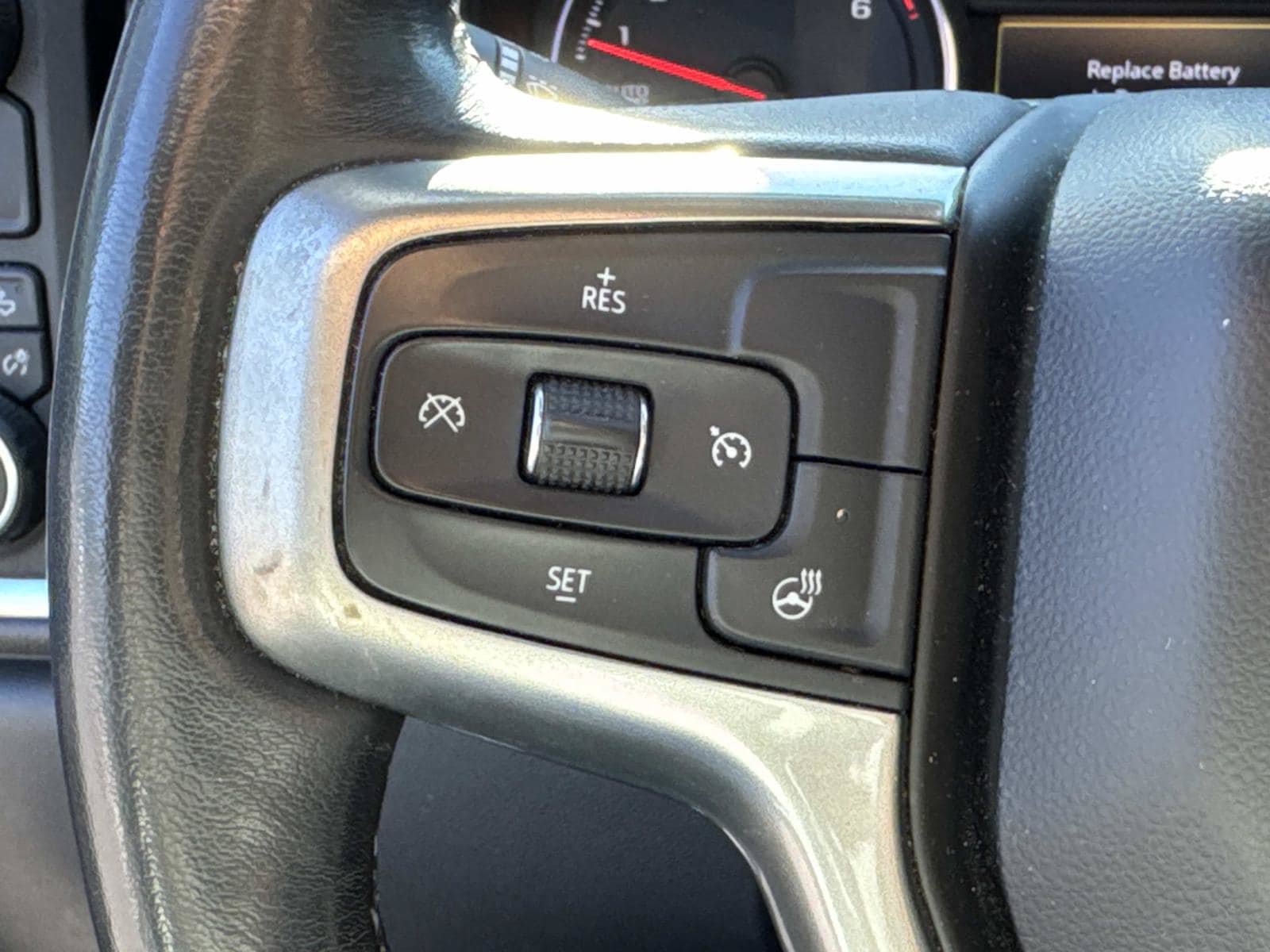 Used 2019 Chevrolet Silverado 1500 RST RWD image 31