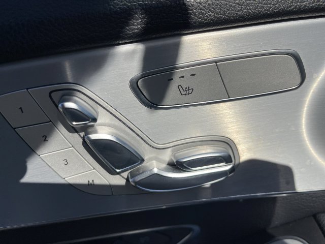 Used 2019 Mercedes-Benz C 300 Sedan image 12
