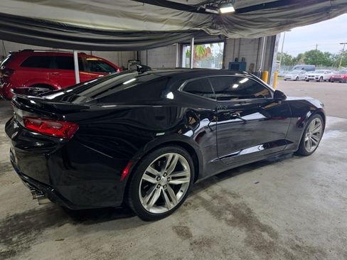 Used 2016 Chevrolet Camaro SS RWD image 11