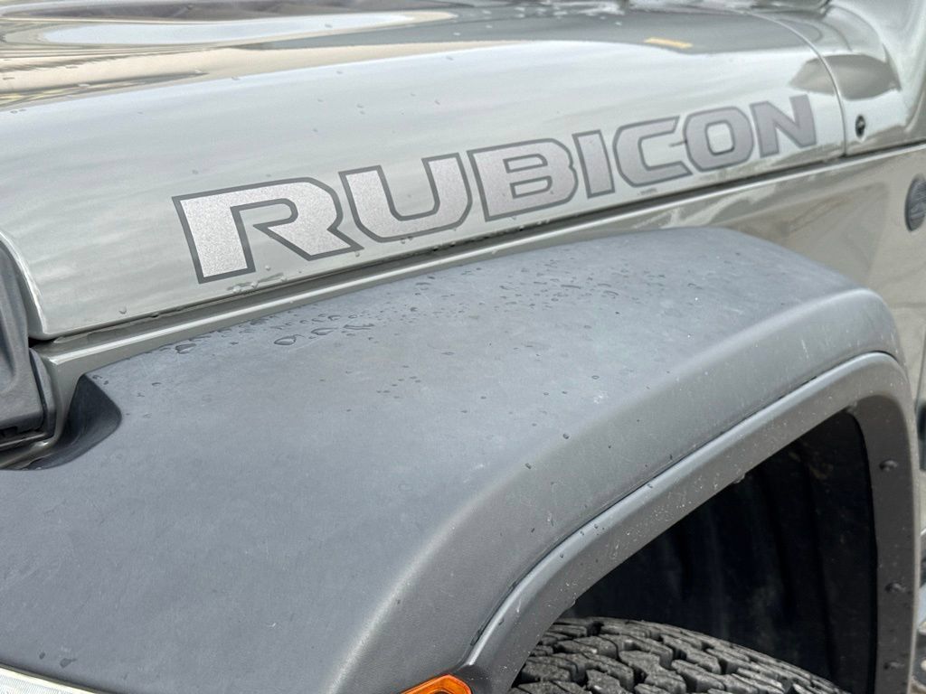 Used 2020 Jeep Gladiator Rubicon w/ Dual Top Group AWD/4WD image 4