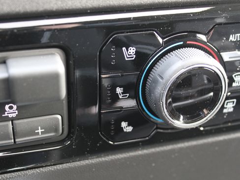 New 2026 Chevrolet Silverado 2500 LTZ w/ LTZ Premium Package image 13