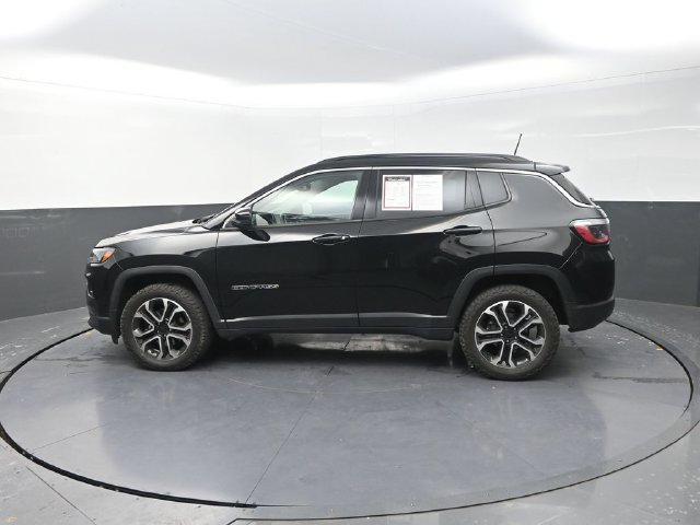 Used 2022 Jeep Compass Limited w/ Sun and Sound Group AWD/4WD image 6