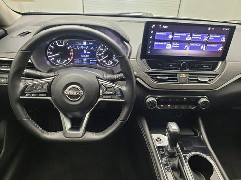 Used 2023 Nissan Altima 2.5 SV w/ SV Premium Package AWD/4WD image 22