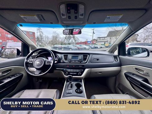 Used 2016 Kia Sedona LX w/ LX Essentials Premium Package image 19