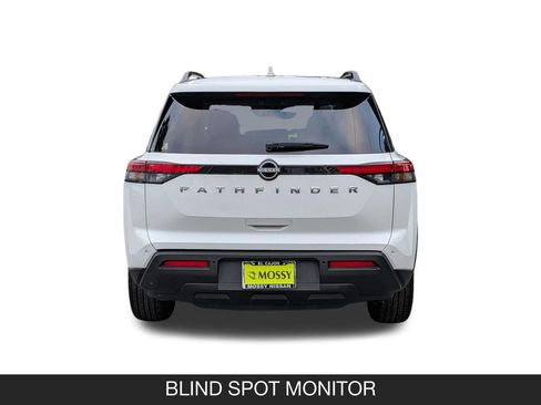 Certified 2025 Nissan Pathfinder SV FWD image 9