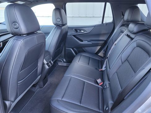 New 2026 Chevrolet Equinox LT w/ Convenience Package II image 16